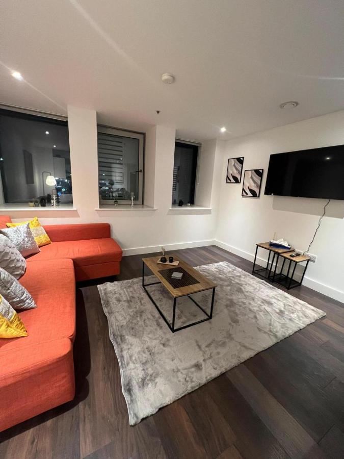 Spacious Sleep 7 Flat 20 Mins Central London Bp65 Экстерьер фото